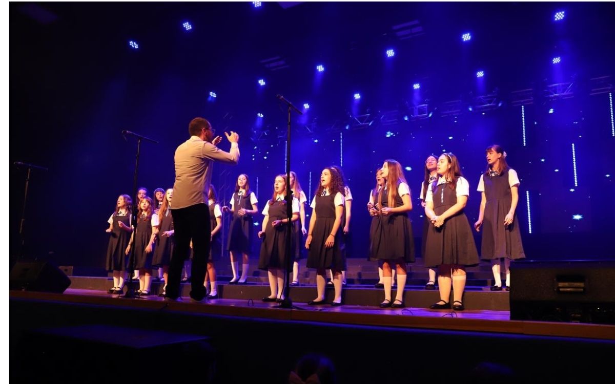 Meninas Cantoras de Ponta Grossa participam de Encontro Nacional de Coros Juvenis