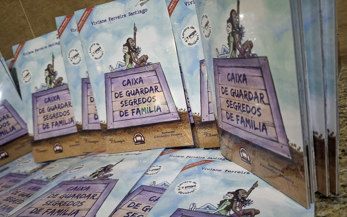 “Caixa de Guardar Segredos de Família” chega às Estantes Pegaí