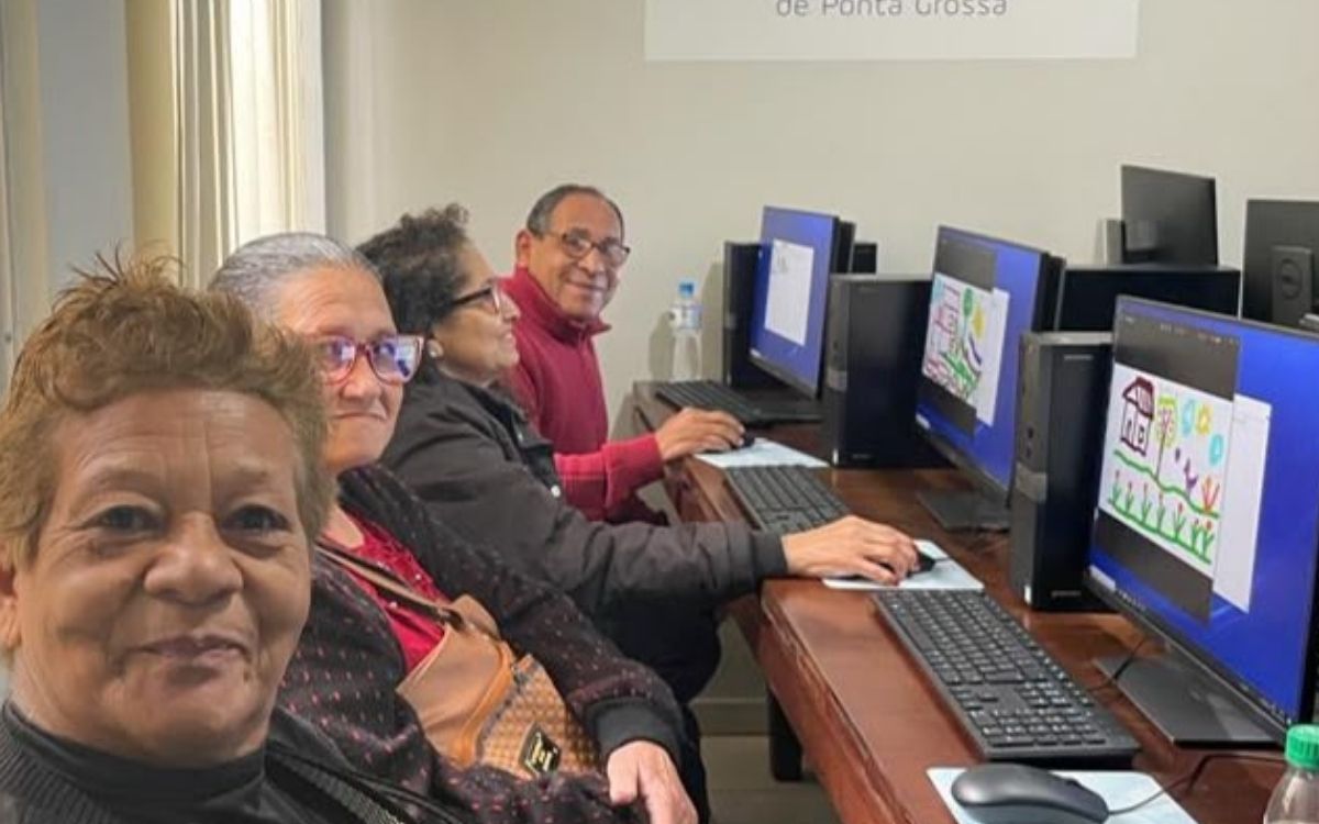 CECON Nova Rússia abre inscrições para aulas de informática voltadas ao público 60+
