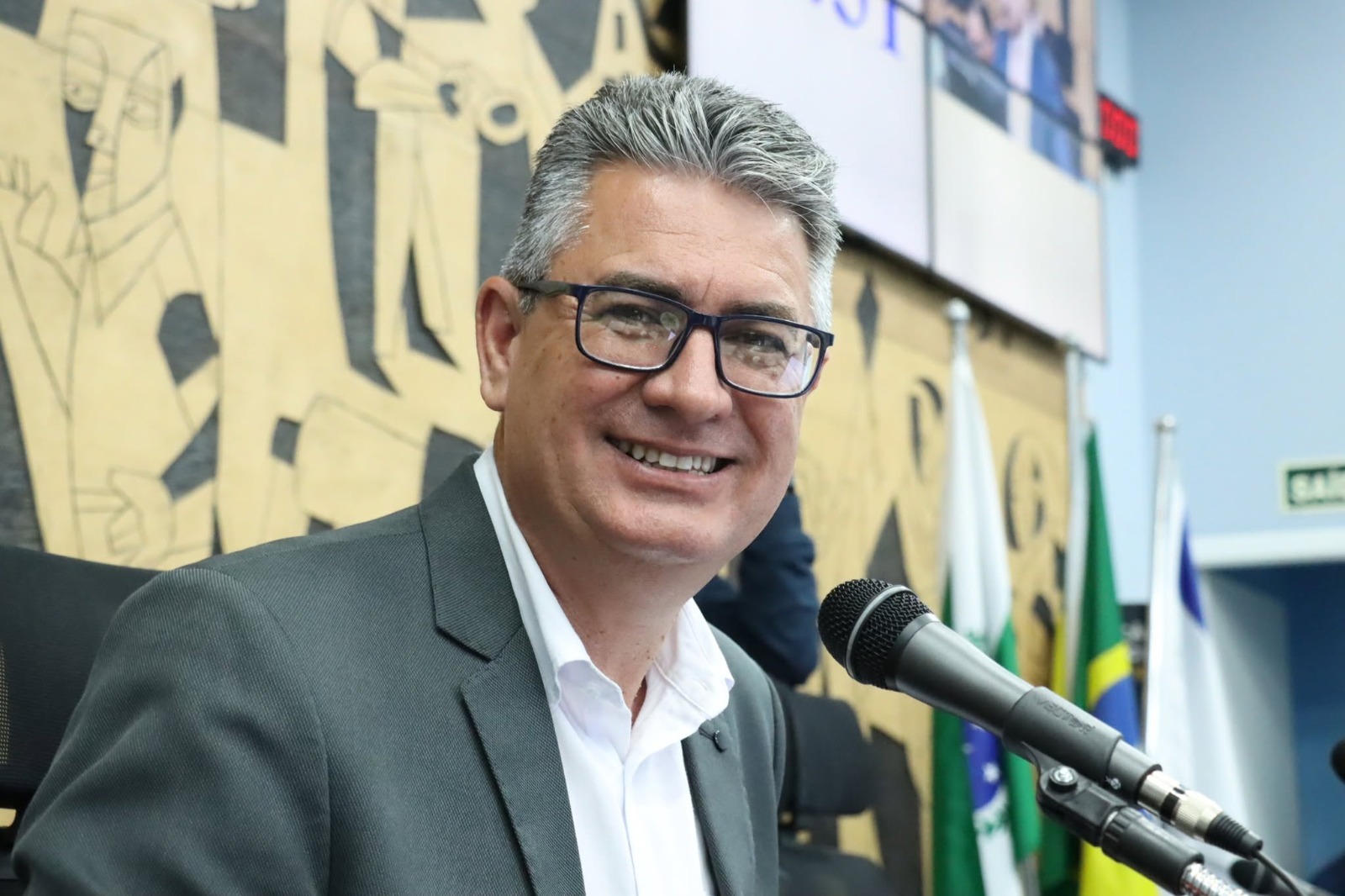 Projeto prevê troca de regularização do ESTAR por ração para animais em PG