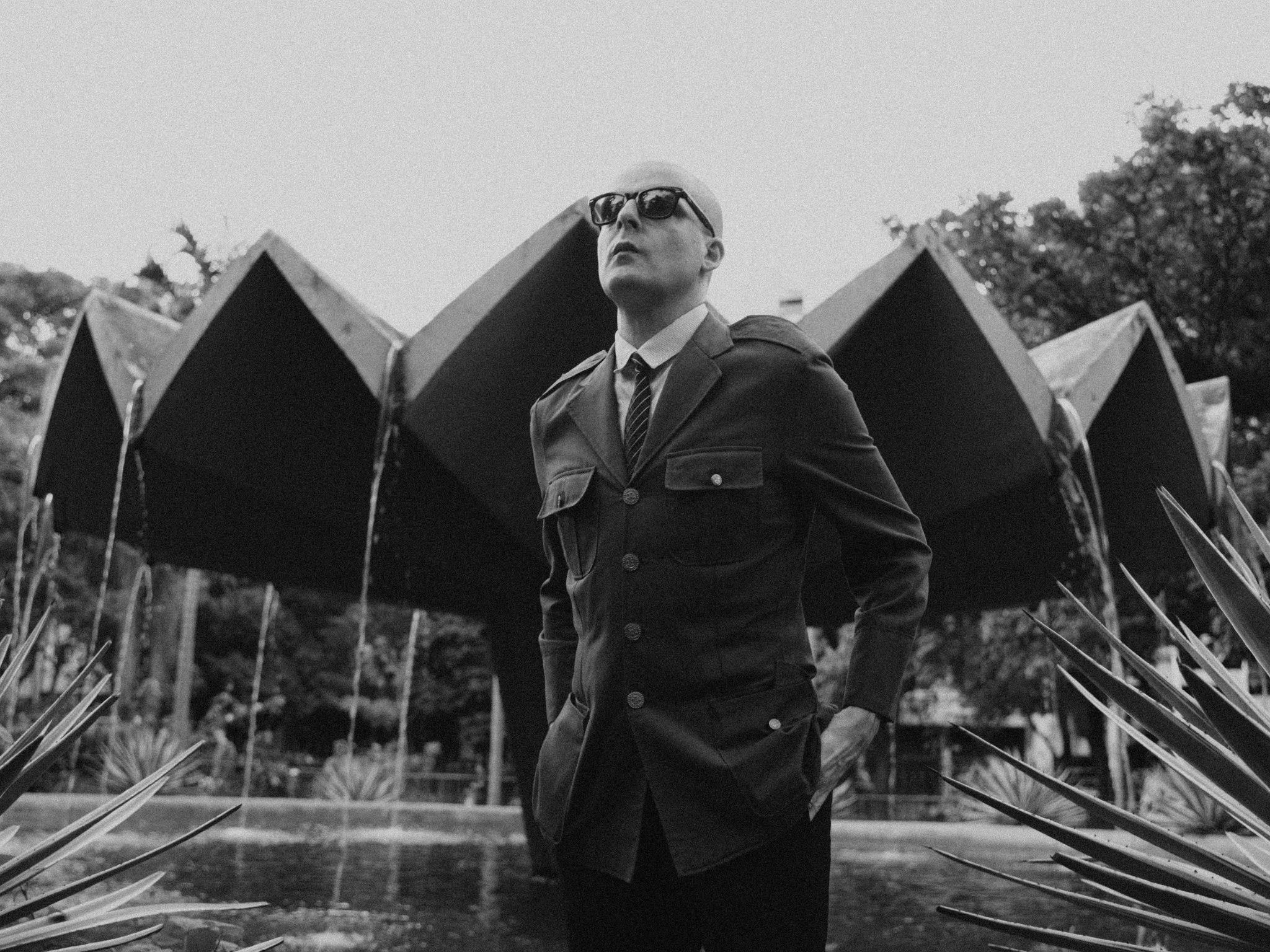 Rod Krieger apresenta sua versão de “The Cowboy”, de Arnaldo Baptista, em novo videoclipe