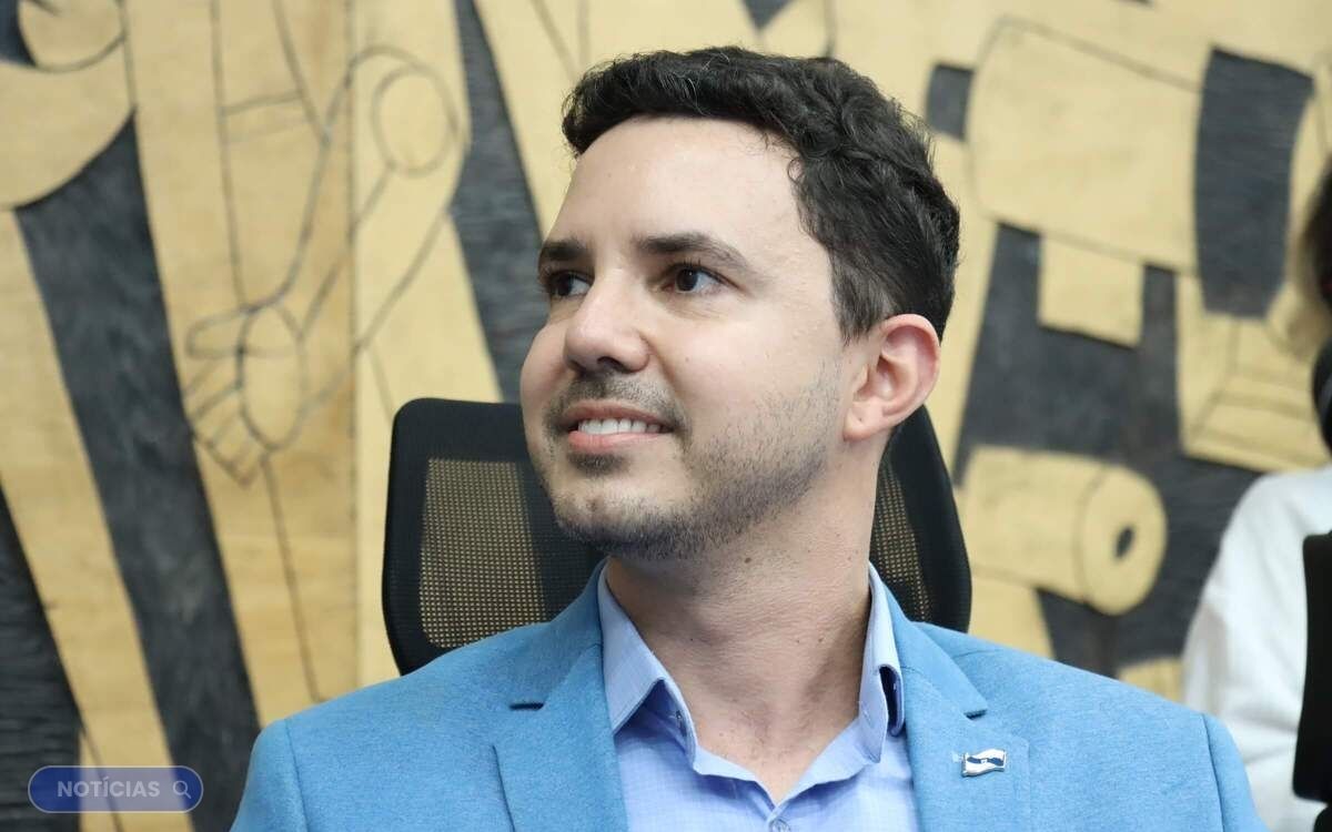 Lei de autoria do vereador Dr. Erick proíbe práticas abusivas em instituições de ensino, empresas e entidades; legislação foi publicada no Diário Oficial em outubro.