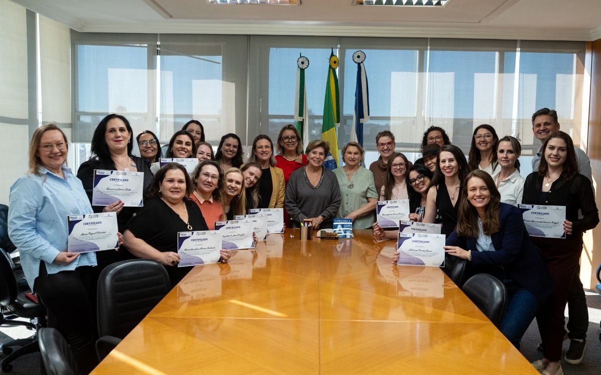 Prefeitura e Instituto MM concluem Curso de Práticas Restaurativas para 22 profissionais da Saúde