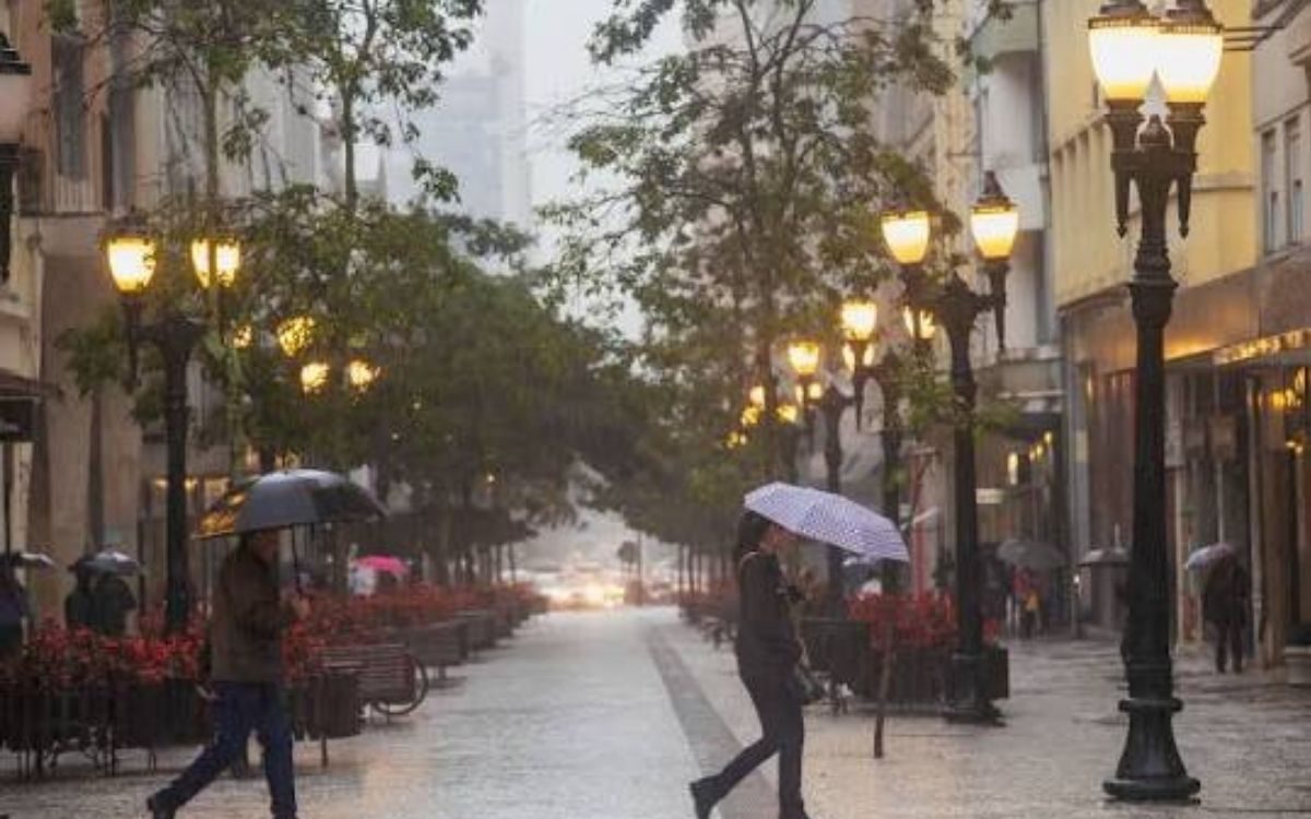Inmet emite alerta de tempestades para o Sudeste e Sul do país nesta sexta-feira (4)