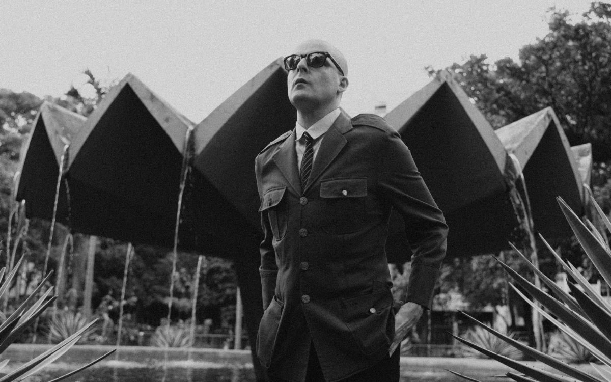 Rod Krieger apresenta sua versão de “The Cowboy”, de Arnaldo Baptista, em novo videoclipe